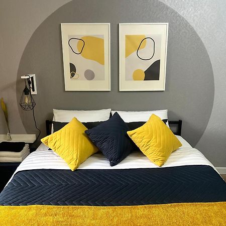 Almatyda На Басенова Apartment Bagian luar foto