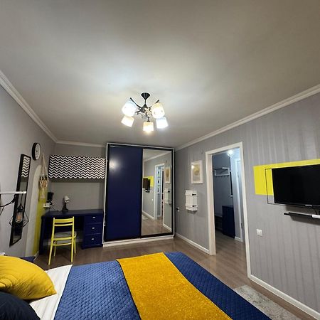 Almatyda На Басенова Apartment Ruang foto