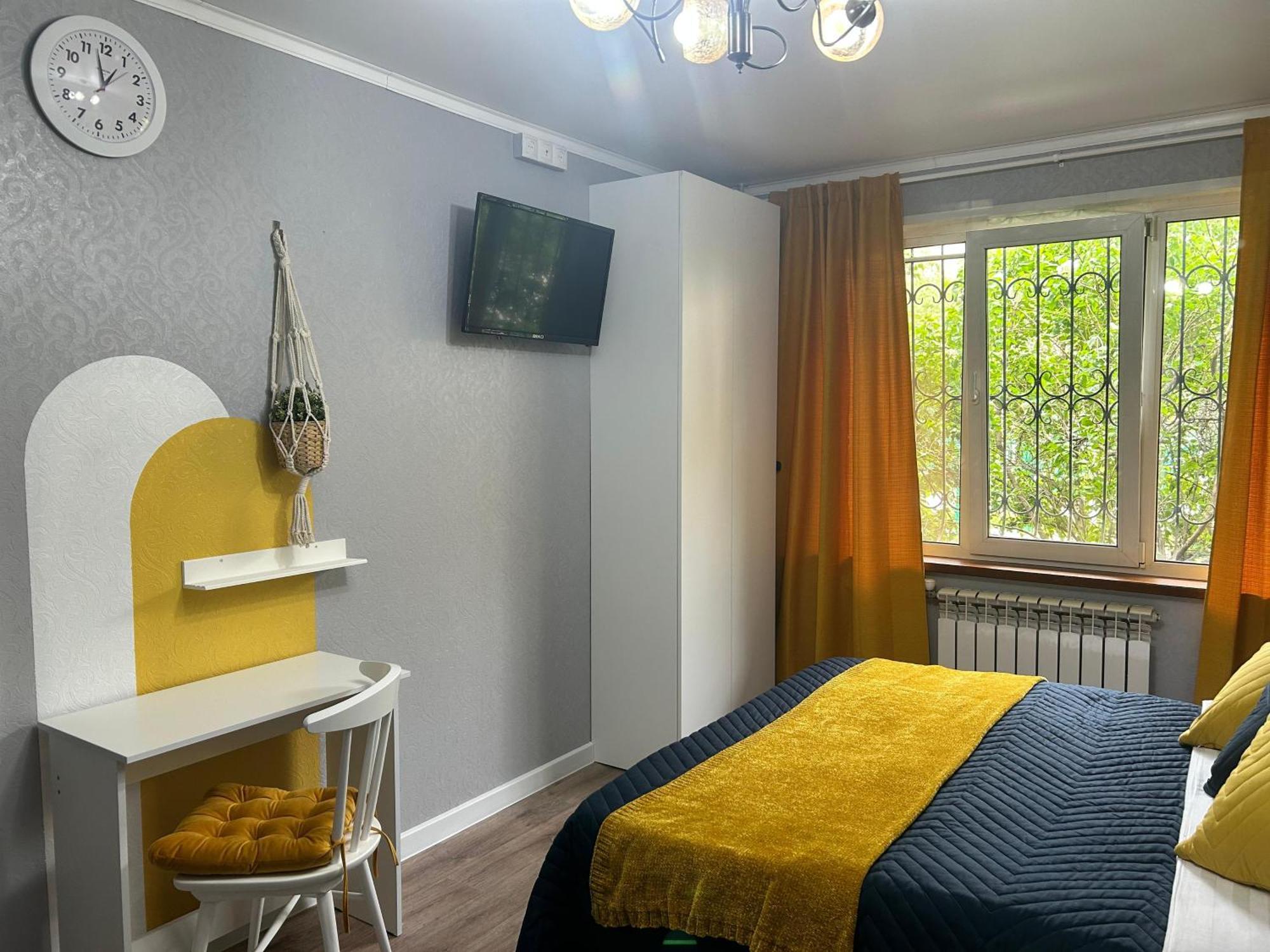Almatyda На Басенова Apartment Bagian luar foto